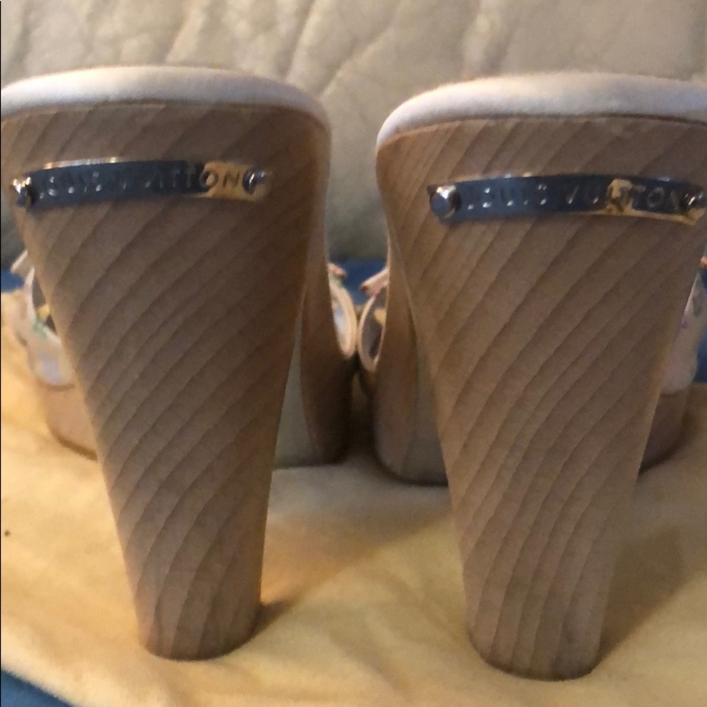 Louis Vuitton wood heels - Picture 5 of 6